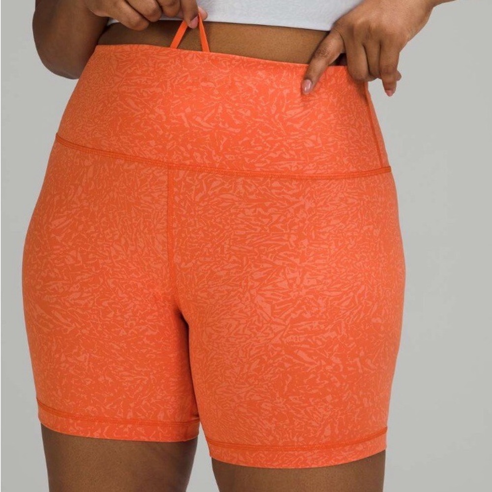 Lululemon Wunder Train High-Rise Short *Size 4 *6" *Crunch Warm Coral